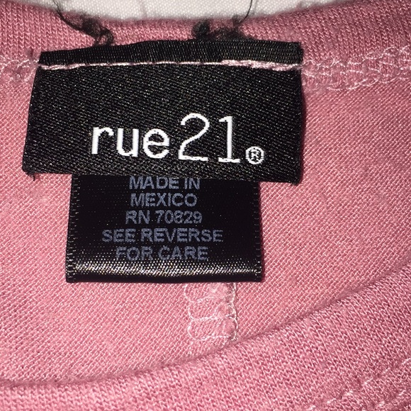 Pink top - Picture 3 of 4